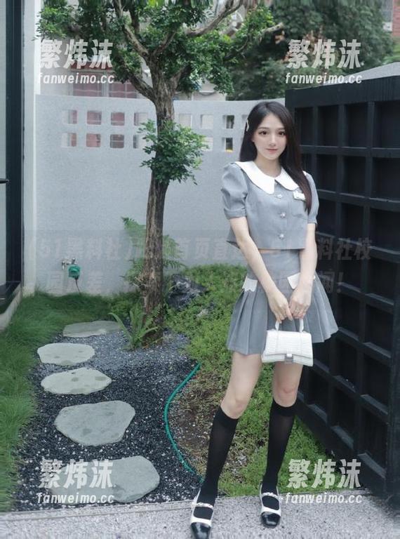 跟随首页直达，51黑料社校园反差，探索不为人知的校园趣闻！