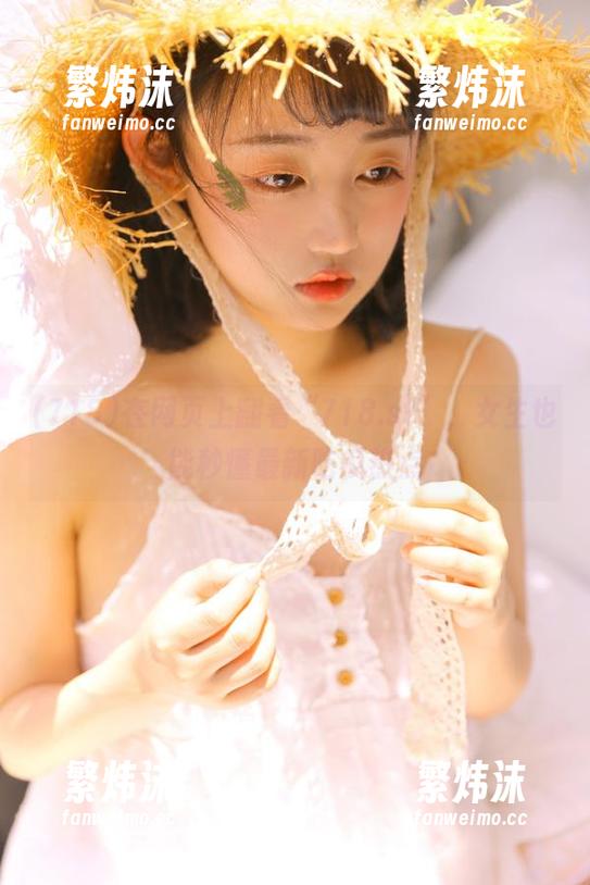 在网页上翻看“718.st”，女生也能秒懂最新吃瓜热点