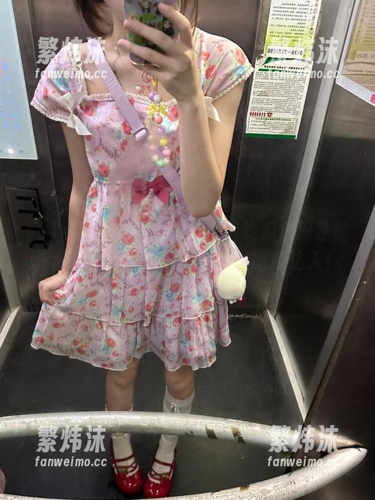 91今日吃瓜 跟随91今日吃瓜官网导航,获取最新热门大瓜,成为吃瓜达人!