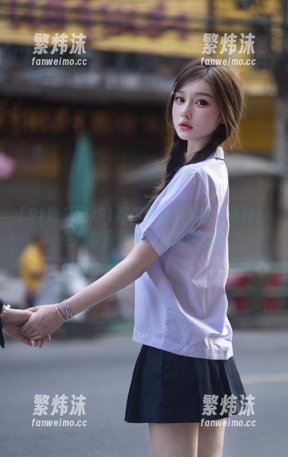 91吃瓜网站带你永不迷路，轻松掌握最新热点瓜田趣事