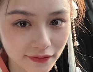 下载cgw吃瓜app体验顶级动漫游戏盛宴