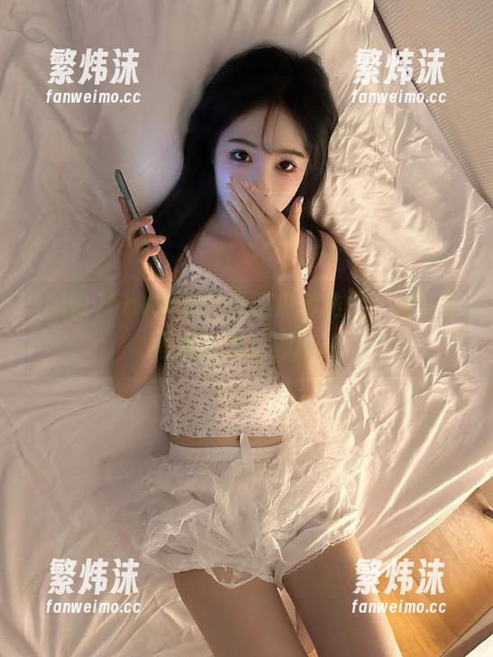 hlw带你打开吃瓜传送门，第一时间掌握娱乐圈内幕
