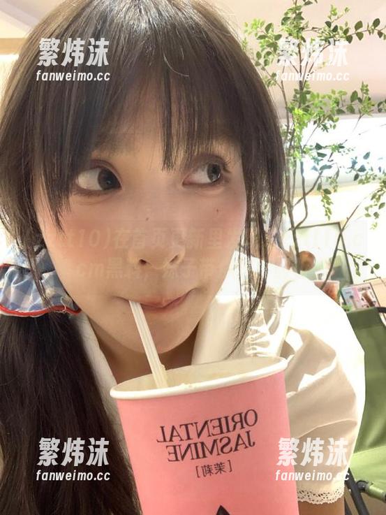 在首页更新里发现了zztt10.ccm黑料，妹子带你深度剖析