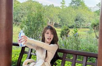 如何通过吃瓜网app登录并分享热门吃瓜趣事