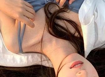黑瓜吃料传送门火爆上线，女生抢先下载安装